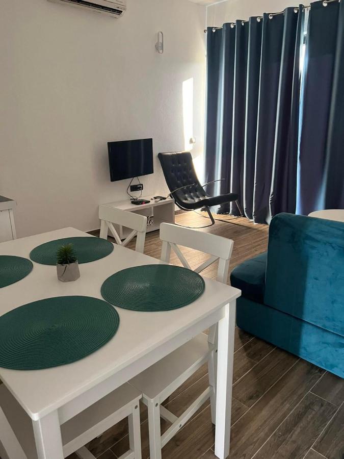 Apartments Stanaj Ülgün Dış mekan fotoğraf