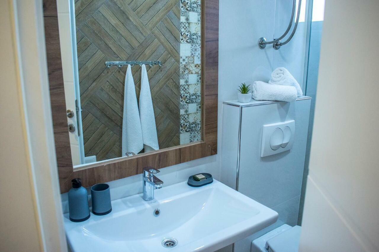 Apartments Stanaj Ülgün Dış mekan fotoğraf